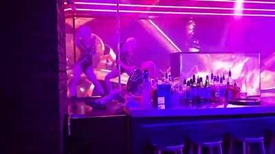 Lily gets on stage in Tokyo 😳