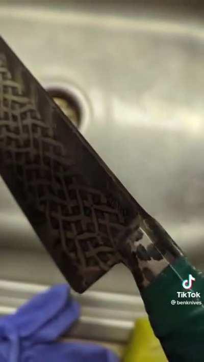 Most talented result of bladesmithing I’ve ever seen. Didn’t even think this was possible