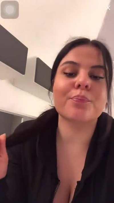 @belladiazoff (banned) was live on a lovely wonderful Monday!! Part 2