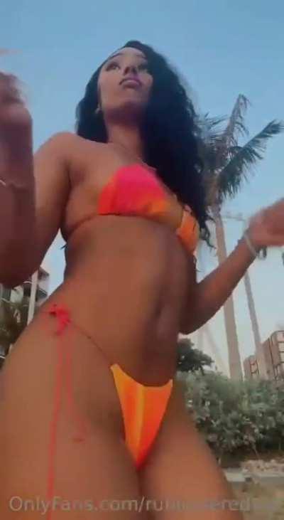 Rubi Rose sexy ass body