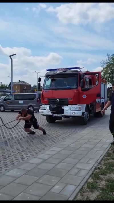 40-year-old from Poland posted his workout routine 💪