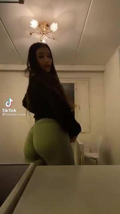 Yoga pants bank