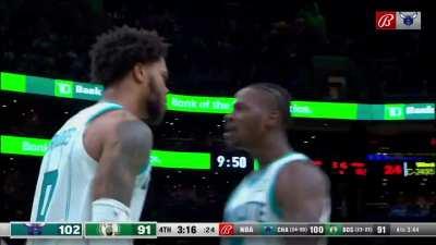 [Highlight] Miles Bridges gets up for the windmill jam!