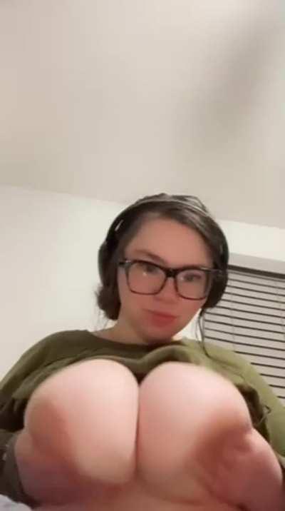 Would seeing this make you come home from work? 😉