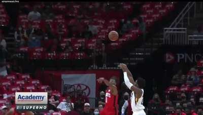 [Highlight] Jalen Green blocks the Donovan Mitchell stepback