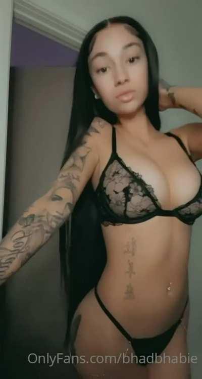 She's Bad AF - Get Her Folder