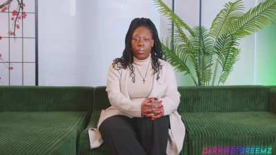 Merry Christmas🎄 Check out the conservative casting couch!!