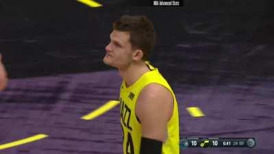 [Highlight] All 7 of Walker Kessler’s blocks last night