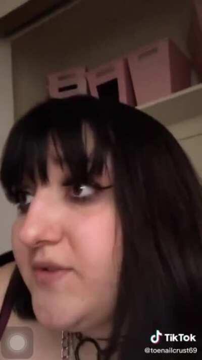 PSA: Stop buying big clothes