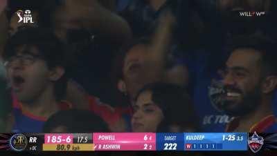 When bae gets you a crucial wicket