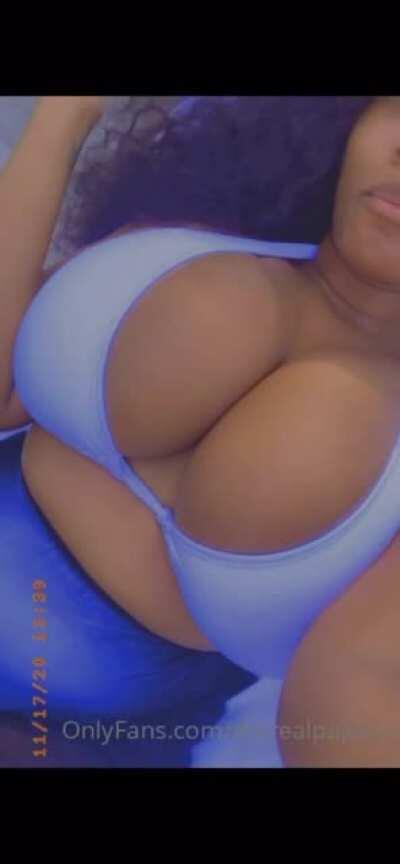 I should’ve just made a Paper P page 😂 full of cleavage you can see for free. Don’t waste your money. 🙄