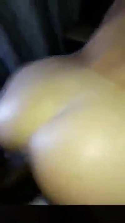 This white boi has lips that grip that BBC.