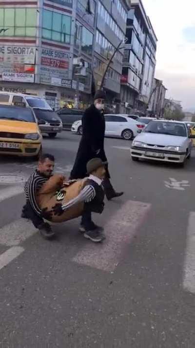 Art execution and traffic obstruction