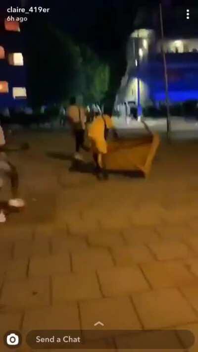 The police getting run out of Angell Town (GBG’s block) in Brixton last night