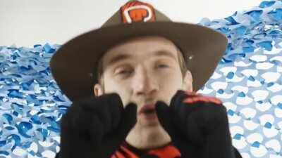 I can't stop listening to this part