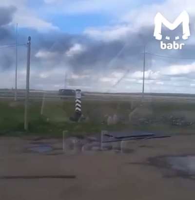 Не могу там припарковаться, приятель.