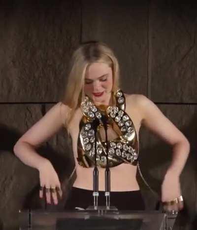 Elle Fanning