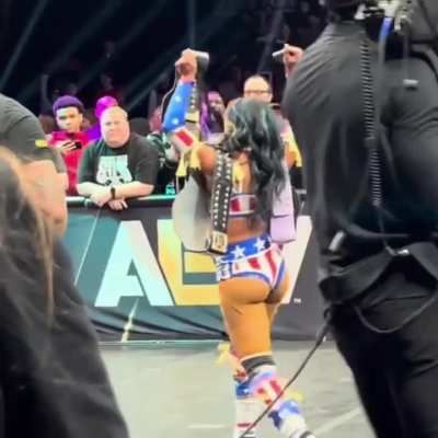 Mercedes Moné (Fancam)