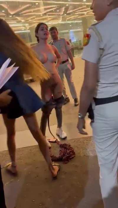 Tittle trans se puchoo 