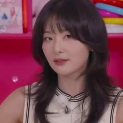 Oddly seductive Seulgi
