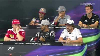VIDEO: Kimi ignores Lewis - 2016 Japanese GP Thursday Press Conference