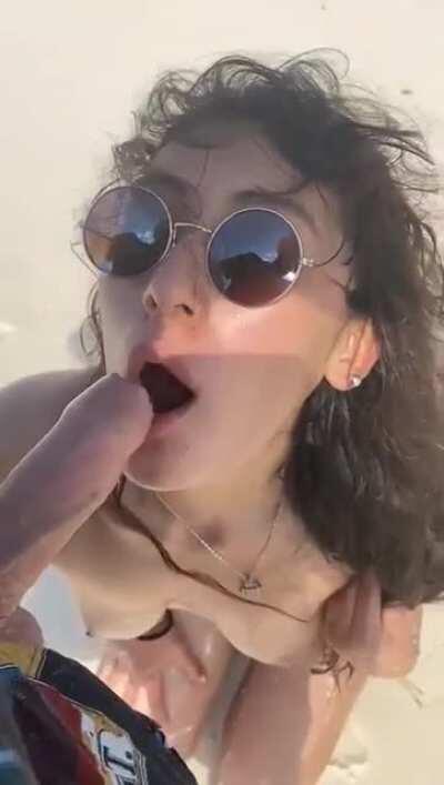 it tastes so good, especially at the beach [F] 21