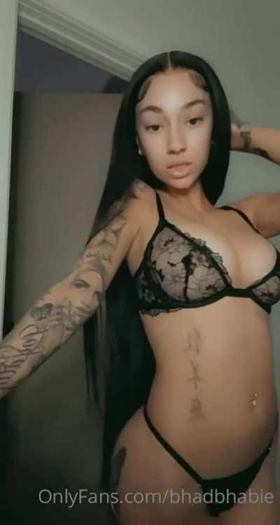 Bh4d Bhab!e's Gorgeous Body - Check B3low