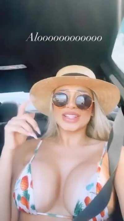 Yasmin Maia(@yasmaiaa)