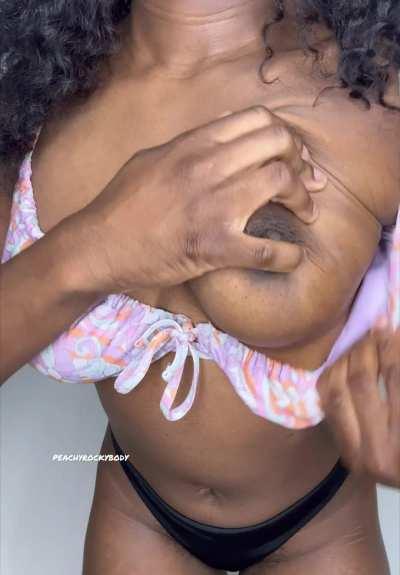 Use my soft black tits and drench them in cum ð¦