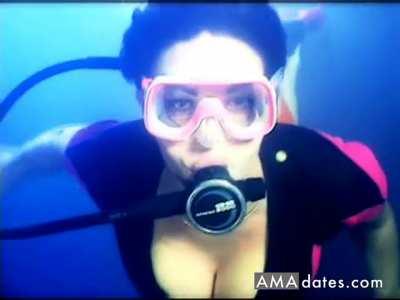 Underwater blowjob with a cumshot