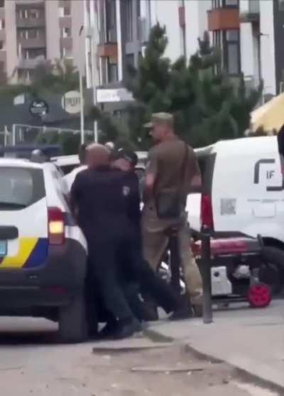 UA POV: Forced conscription in Kiev 