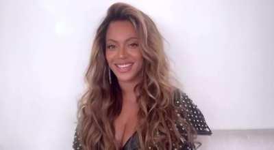 Wishing everyone a Happy Thanksgiving via IG