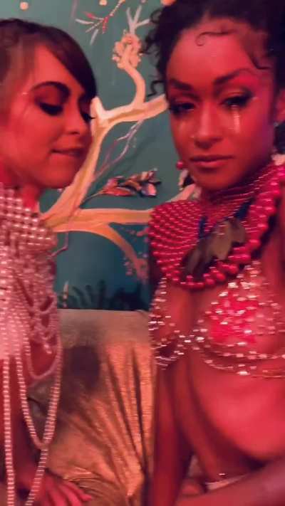 Legends with you, this time for the holiday 