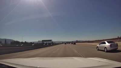 Truck driving on the wrong side of the freeway on 85 N by the Almaden Expy exit