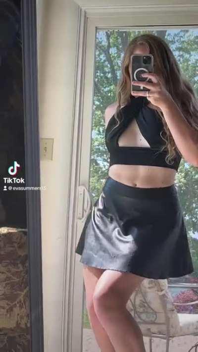 ð¥µ ooooweeee this skirt ðð