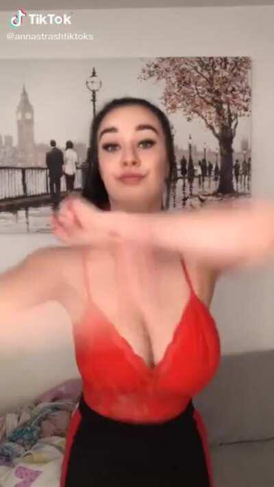 The infamous red top returns