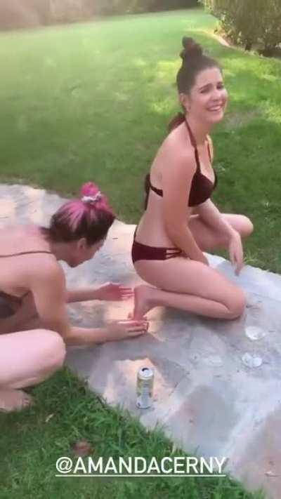 Looking hot af in a bikini!