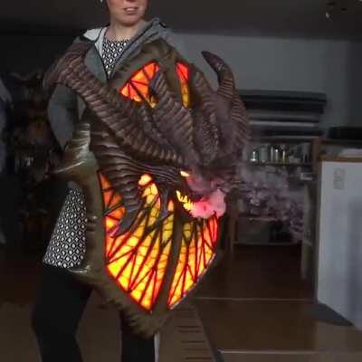 Amazing self-made shield. Credit: @KamuiCosplay