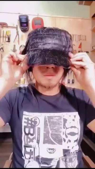 Yyyoooooo!!!!! Nice hair cut!