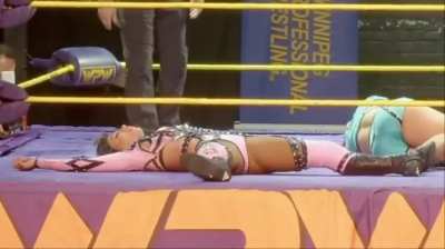 Mercedes Moné unconscious