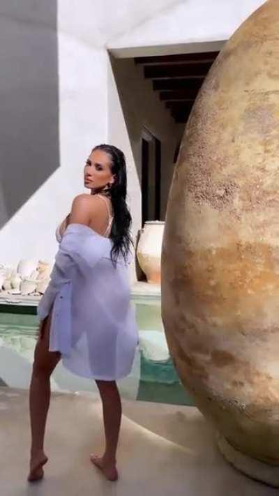 Amber Quinn (@amberquinnofficial)