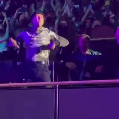 Matt’s dance at Twenty One Pilot’s concert is the greatest thing I’ve ever seen...