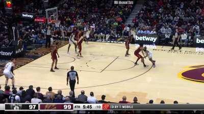 [Highlight] James Harden hooks Jarret Allen's arm and Jarret Allen gets the foul