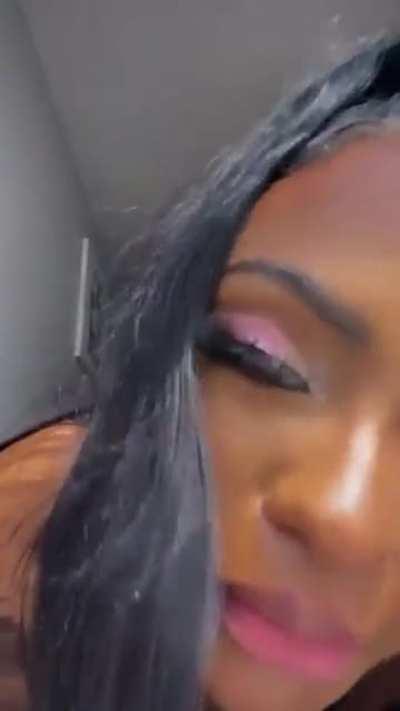 Toptierhill 😍😍 I love this sexy bitch I’ve had enough!! Community being made today!! 😩😩💙