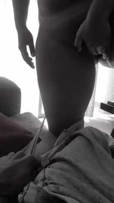 That's how we start the day, maybe helps us finish it in a better manner? F/Cpl pune can DM! Not looking for single guys. Stoners preferred.