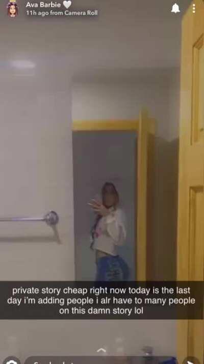 LMAOO she playing y’all niggas