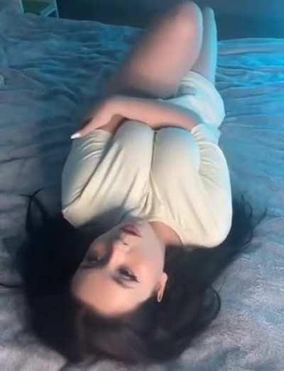 The way they bounce when she falls