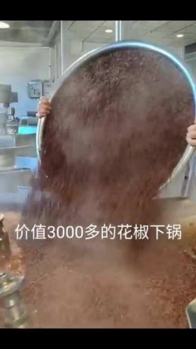 making hotpot base sauce