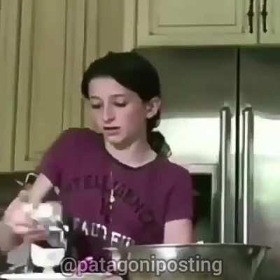 Wtf😮 chano dice la palabra con A