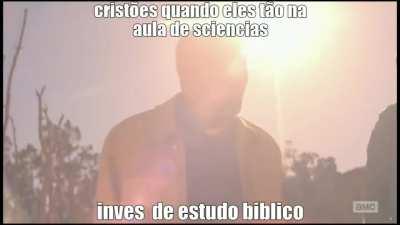 não😭😭😭a teoria da evolução é mentira